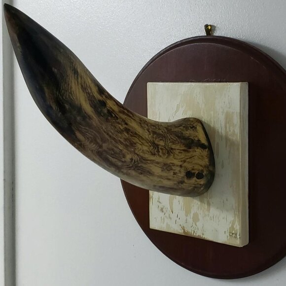 CUSTOM ABSTRACT ART FAUX RHINO 12" WOOD CARVING ON 12' PLAQUE 🦏 - Picture 1 of 12